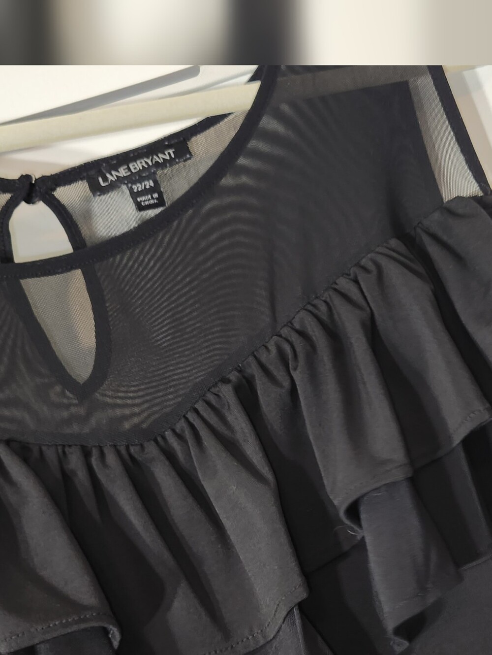 🖤Lane Bryant Romantic🖤Black Ruffle Cold-Shoulder Top. 22/24. Date Night Vibes - Picture 6 of 8